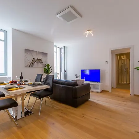 Heart Of Apartment *